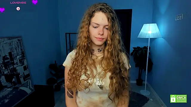 Snapshot of RayaNenlia chatting on November 2025 05:12:02 AM RayaNenlia online show from November 2025 05:12:02 AM