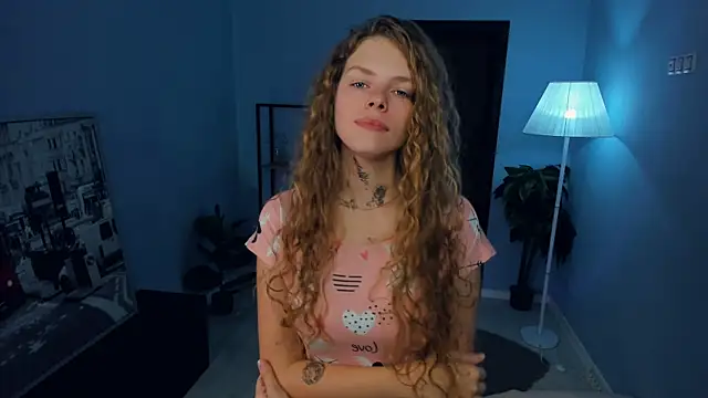 Snapshot of RayaNenlia chatting on October 2025 05:06:01 AM RayaNenlia online show from October 2025 05:06:01 AM