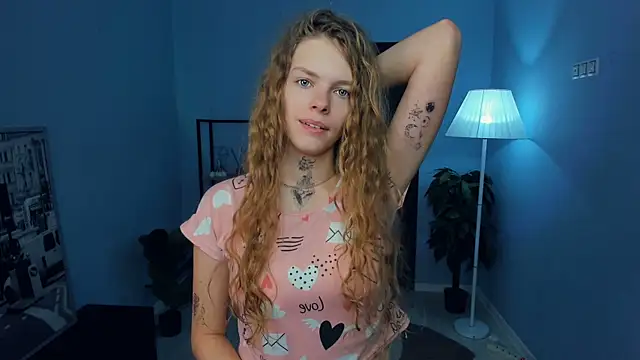 Snapshot of RayaNenlia chatting on December 2025 05:08:01 AM RayaNenlia online show from December 2025 05:08:01 AM