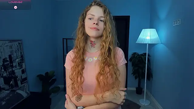 Snapshot of RayaNenlia chatting on February 2026 05:07:02 AM RayaNenlia online show from February 2026 05:07:02 AM