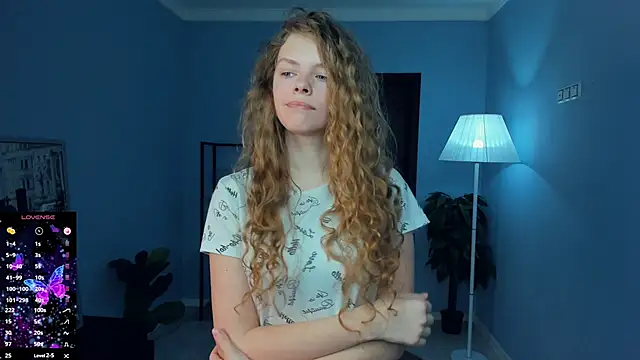 Snapshot of RayaNenlia chatting on February 2026 05:09:01 AM RayaNenlia online show from February 2026 05:09:01 AM