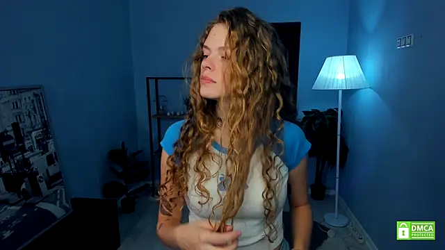 Snapshot of RayaNenlia chatting on November 2025 05:02:01 AM RayaNenlia online show from November 2025 05:02:01 AM