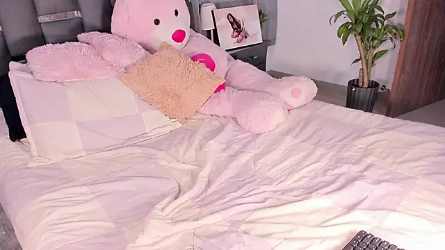 AfroditaRoy online show from March 2026 02:04:02 AM