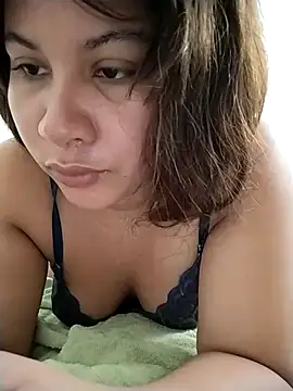 Snapshot of Yara0k chatting on October 2025 09:39:02 AM Yara0k online show from October 2025 09:39:02 AM