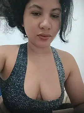 Snapshot of Yara0k chatting on July 2026 07:27:01 AM Yara0k online show from July 2026 07:27:01 AM