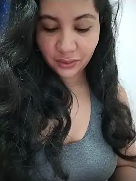 Yara0k online show from May 2026 07:06:01 AM