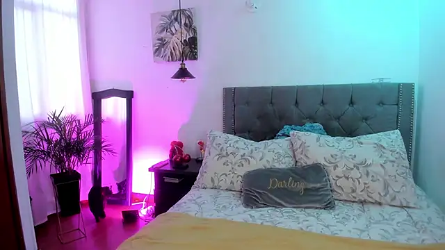 Melody bonnie online show from April 2026 11:28:01 AM