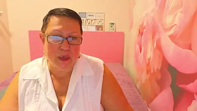 BarbaraTurners online show from October 2025 12:38:02 PM