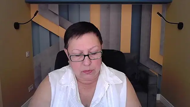 BarbaraTurners online show from November 2025 07:29:02 PM