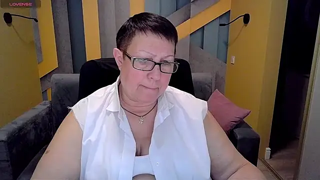 BarbaraTurners online show from March 2025 12:55:02 AM