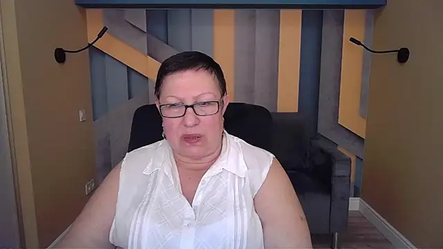 BarbaraTurners online show from December 2025 07:24:02 PM