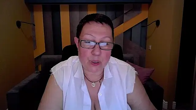 BarbaraTurners online show from March 2025 06:46:01 PM