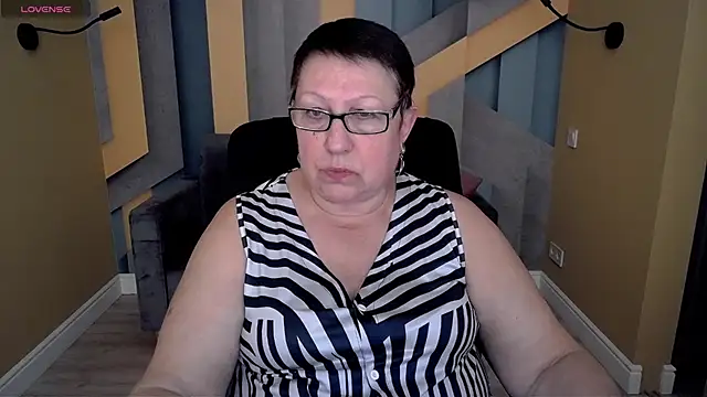 BarbaraTurners online show from November 2025 07:36:01 PM