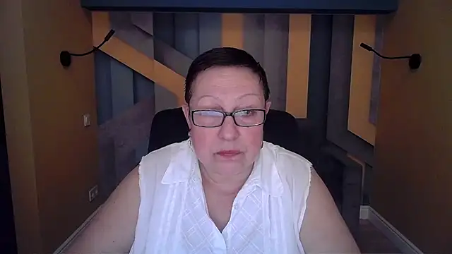 BarbaraTurners online show from December 2025 07:37:01 PM