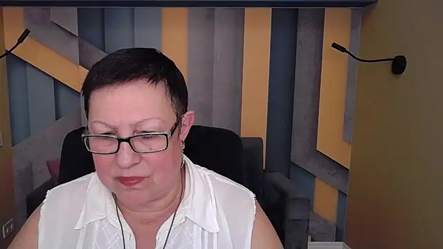 BarbaraTurners online show from December 2025 07:45:01 PM