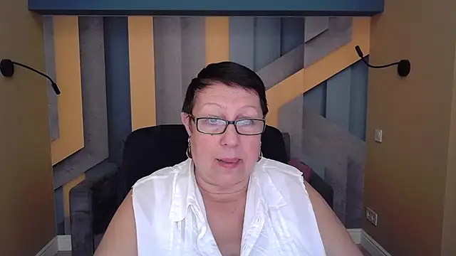 BarbaraTurners online show from October 2025 06:40:02 PM