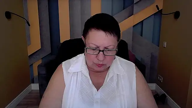 BarbaraTurners online show from November 2025 07:40:02 PM