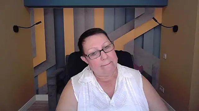 BarbaraTurners online show from November 2025 07:35:01 PM