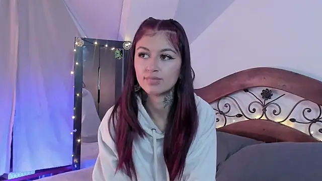 Snapshot of noemi_foxxx chatting on September 2025 11:47:02 AM noemi foxxx online show from September 2025 11:47:02 AM