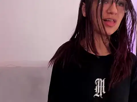 Snapshot of noemi_foxxx chatting on March 2025 04:02:02 AM noemi foxxx online show from March 2025 04:02:02 AM