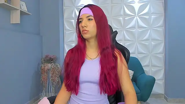 Snapshot of LindseyFerrer chatting on January 2025 05:20:01 PM LindseyFerrer online show from January 2025 05:20:01 PM