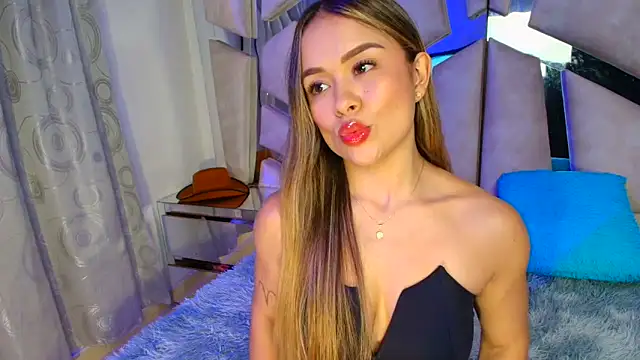 Snapshot of Natalyefoster chatting on June 2026 06:13:02 PM Natalyefoster online show from June 2026 06:13:02 PM