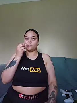 honeeyyy pot online show from May 2026 10:31:01 PM