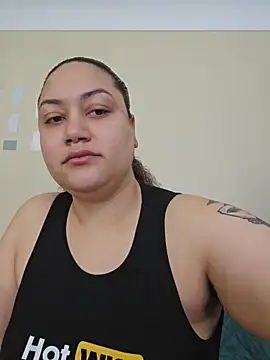 honeeyyy pot online show from April 2026 07:52:01 PM