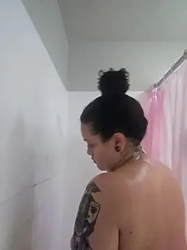 honeeyyy pot online show from October 2025 03:55:02 AM