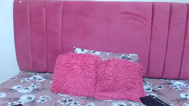 Yelowbone online show from March 2026 01:23:02 PM