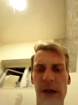 Snapshot of Mrleitenant chatting on December 2025 07:15:02 PM Mrleitenant online show from December 2025 07:15:02 PM