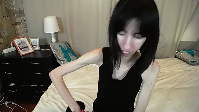 Unusual G online show from March 2025 12:24:01 PM