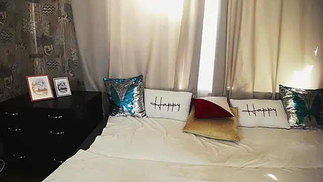 Unusual G online show from September 2025 05:20:01 AM