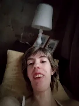 Snapshot of Unusual_G chatting on November 2025 06:17:01 AM Unusual G online show from November 2025 06:17:01 AM