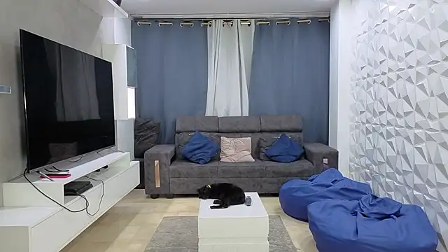 xalicesfantasyx online show from February 2026 12:23:01 AM