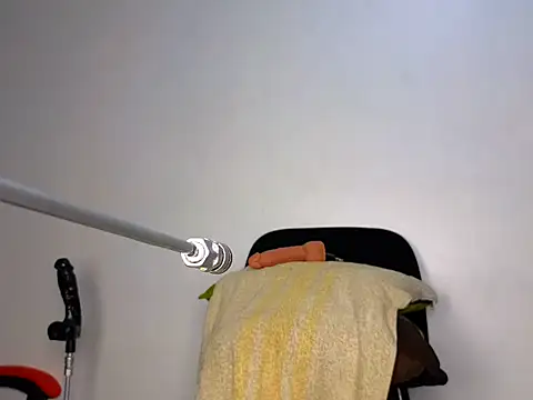 Snapshot of Fuck-Me-Daddyy chatting on September 2025 12:38:01 AM Fuck-Me-Daddyy online show from September 2025 12:38:01 AM