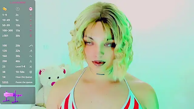 Emmaa Saenz  online show from March 2026 11:21:02 PM