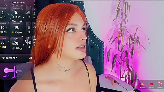 Emmaa Saenz  online show from February 2025 02:01:01 AM