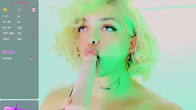 Emmaa Saenz  online show from February 2026 12:35:02 AM