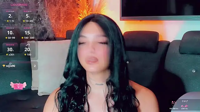 Emmaa Saenz  online show from May 2026 01:56:01 AM