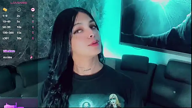 Emmaa Saenz  online show from September 2025 06:04:02 PM