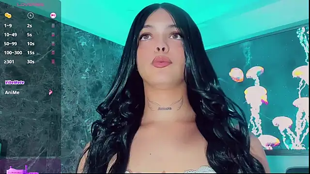 Emmaa Saenz  online show from September 2025 05:52:02 PM