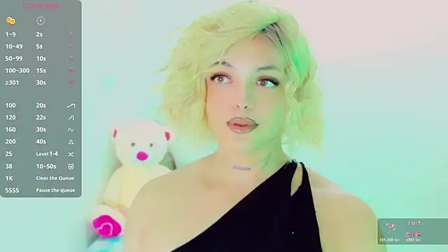 Emmaa Saenz  online show from March 2026 12:06:01 AM