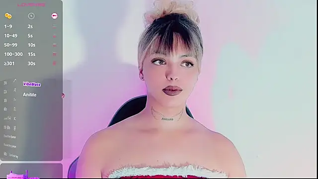 Emmaa Saenz  online show from December 2025 05:44:01 PM