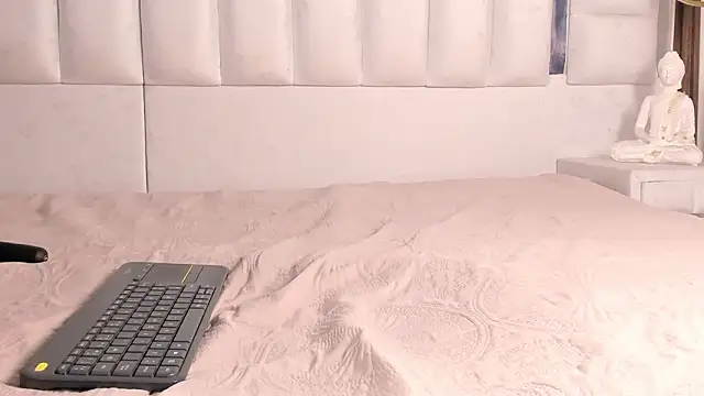 im tyra online show from February 2026 04:45:02 AM