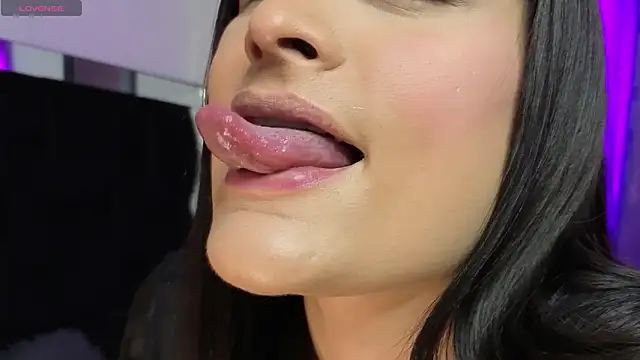 agatha lovee online show from February 2026 06:49:01 PM