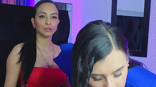 agatha lovee online show from November 2025 07:18:01 PM