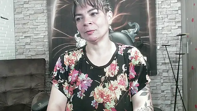 Snapshot of charlotedoll chatting on February 2025 04:58:01 AM charlotedoll online show from February 2025 04:58:01 AM
