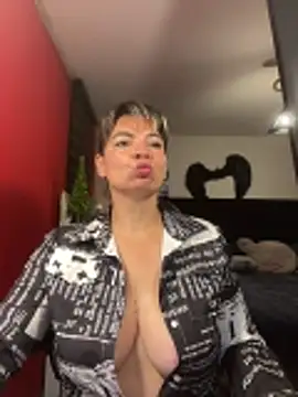 charlotedoll online show from December 2025 04:25:02 AM