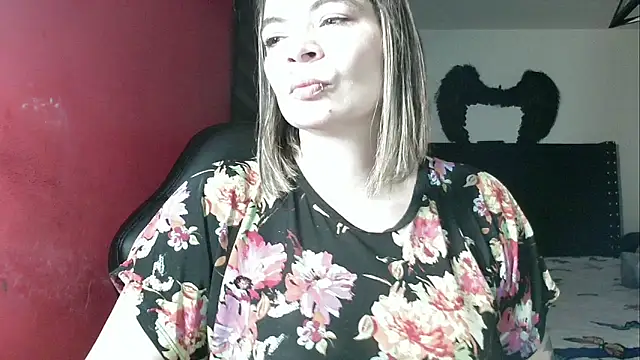 charlotedoll online show from February 2026 12:44:01 AM